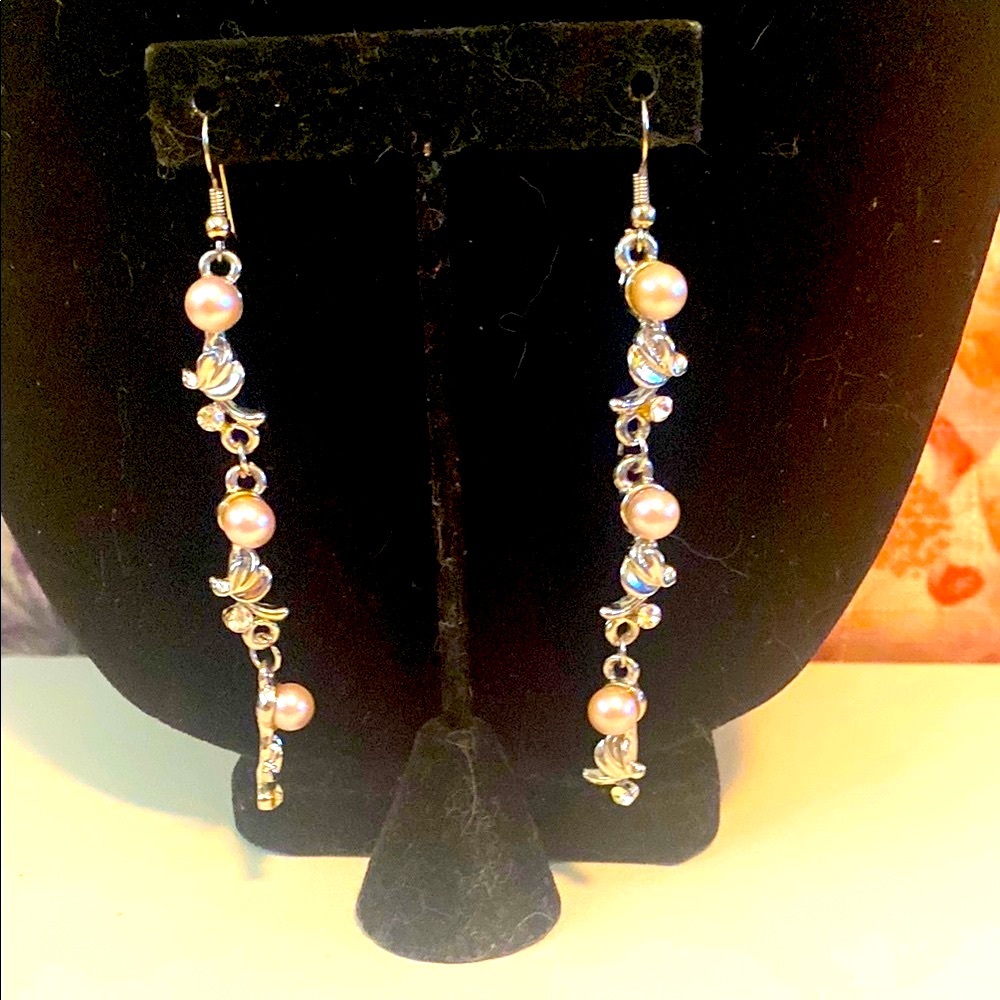 Silver Crystal & White Pearls Earrings